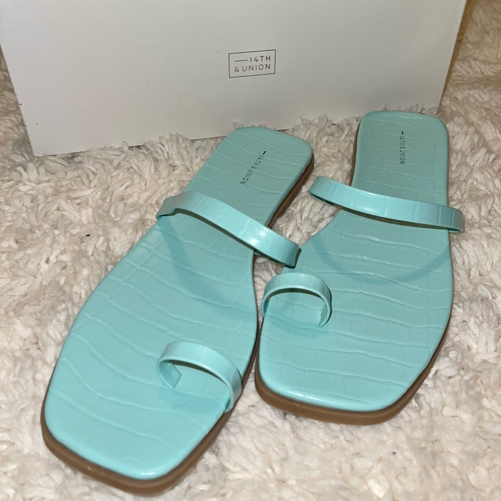 14 & Union flat sandal